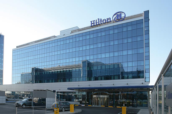 Hilton-hotellin laajennus Vantaalla